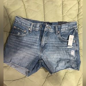 GAP Midrise Denim Stride Short